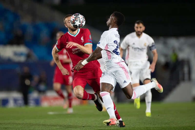 詹姆斯与库 詹姆斯与库